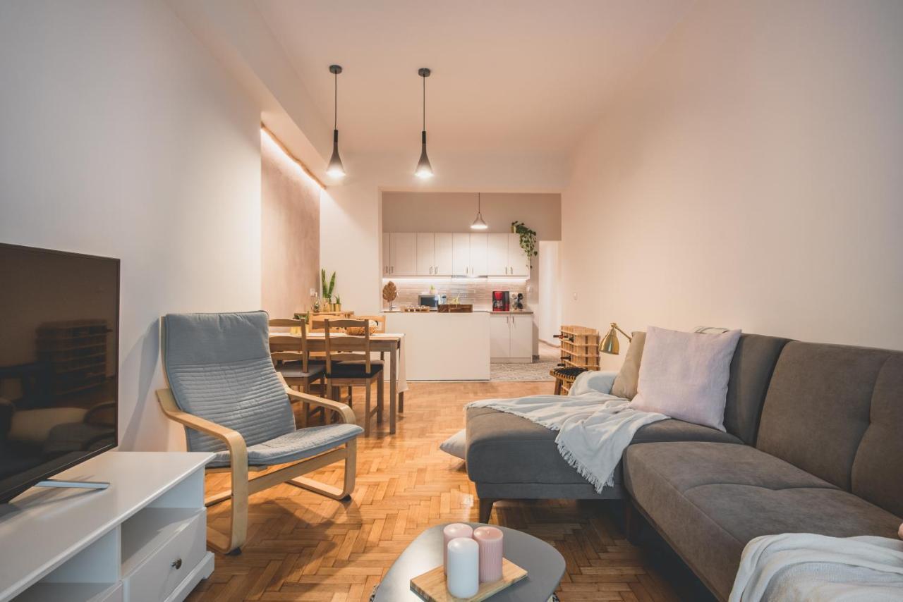 90M2 Luxury Apartment In The Heart Of Athens - Living Stone Sunstone ภายนอก รูปภาพ